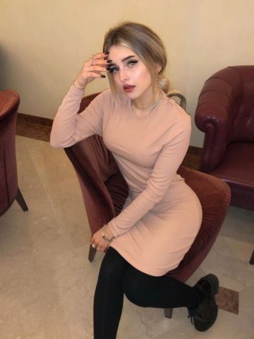 Проститутка Хана
